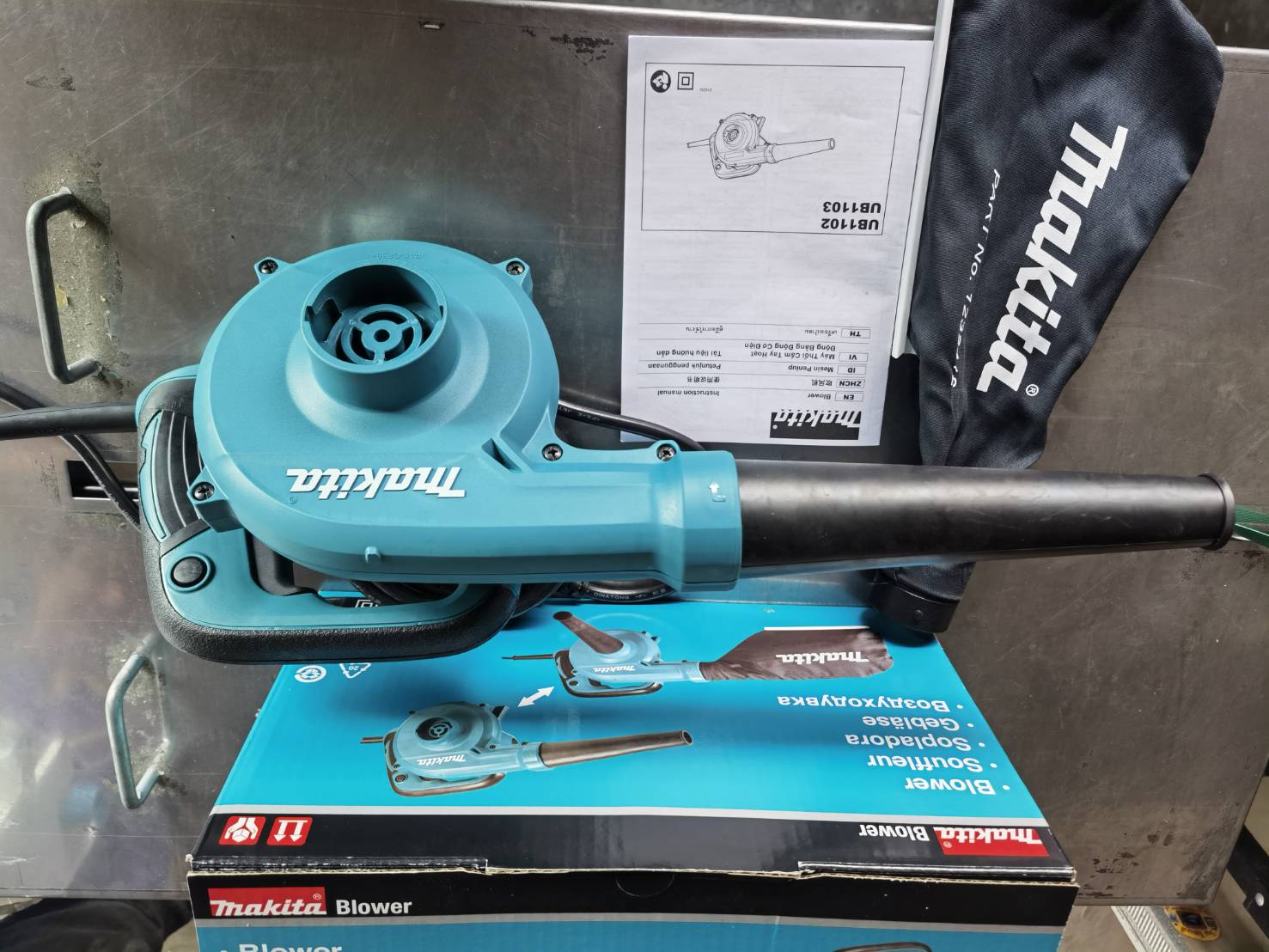 MAKITA เครื่องเป่าลมไฟฟ้า รุ่น UB-1102 มีถุงเก็บฝุ่น - Image 6