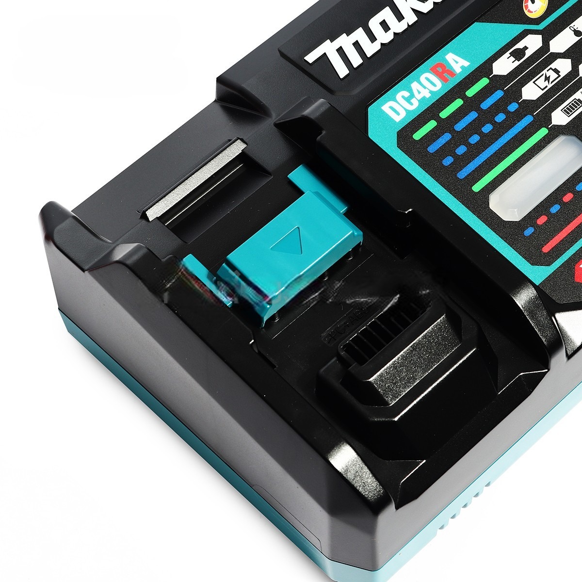 MAKITA รุ่น DC40RA เครื่องชาร์จแบตเตอรี่ 40 โวลต์ (ชาร์จเร็ว)