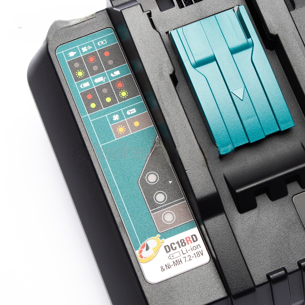 MAKITA รุ่น DC18RD เครื่องชาร์จแบตเตอรี่ 18 โวลต์ (ชาร์จคู่) - Image 3